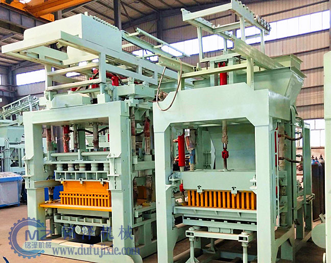 全自動(dòng)砌塊磚機(jī)