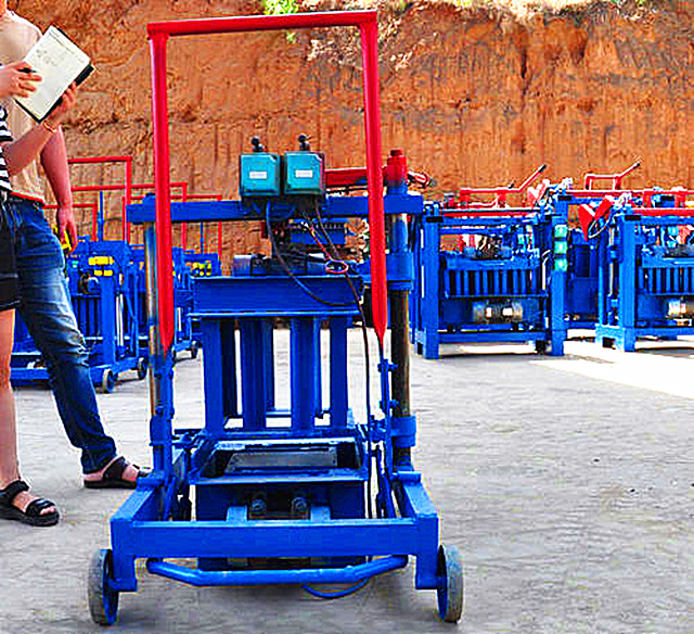 移動式免燒磚機(jī)