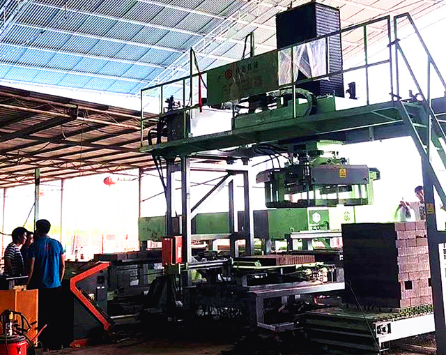 水泥磚碼垛機結(jié)構(gòu)圖