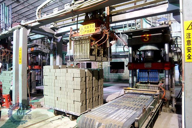 污泥制磚機(jī)